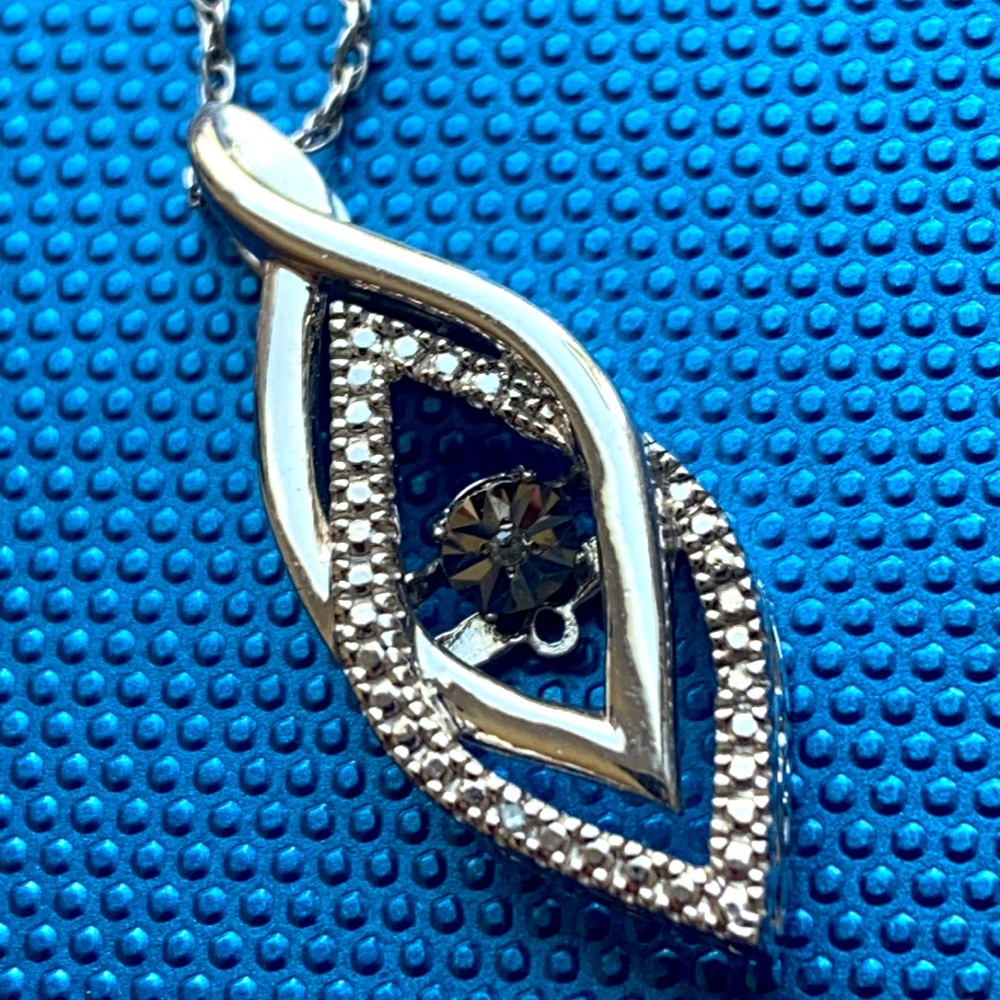 OCT trembler sterling silver Diamond necklace - Picture 6 of 6